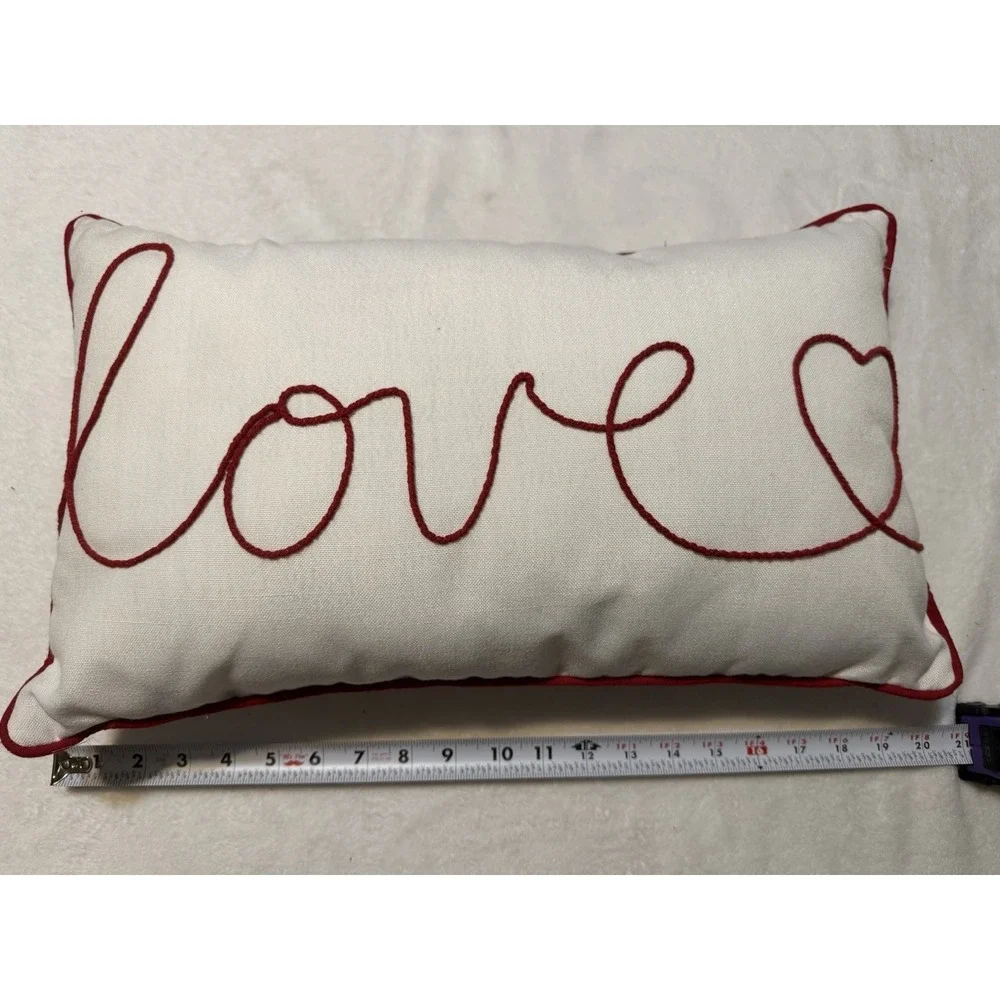Love Accent Pillow - Lumbar Throw ‎ - Red White